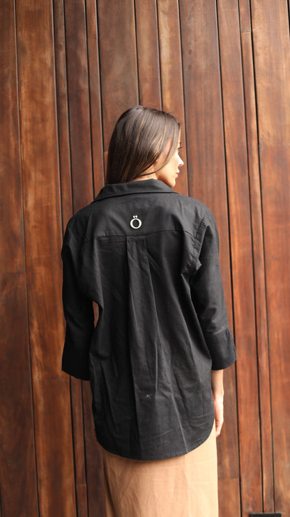 Camisa Negra Instinto